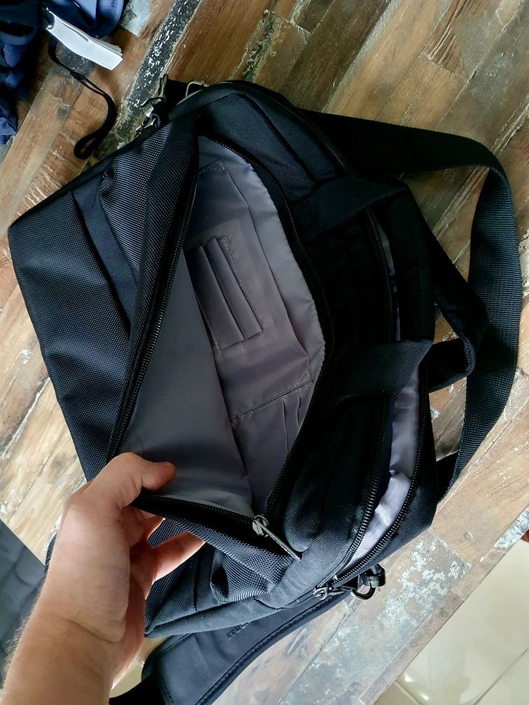 Torba na laptopa Tucano 15.6" 40x30 cm Nowa [31]