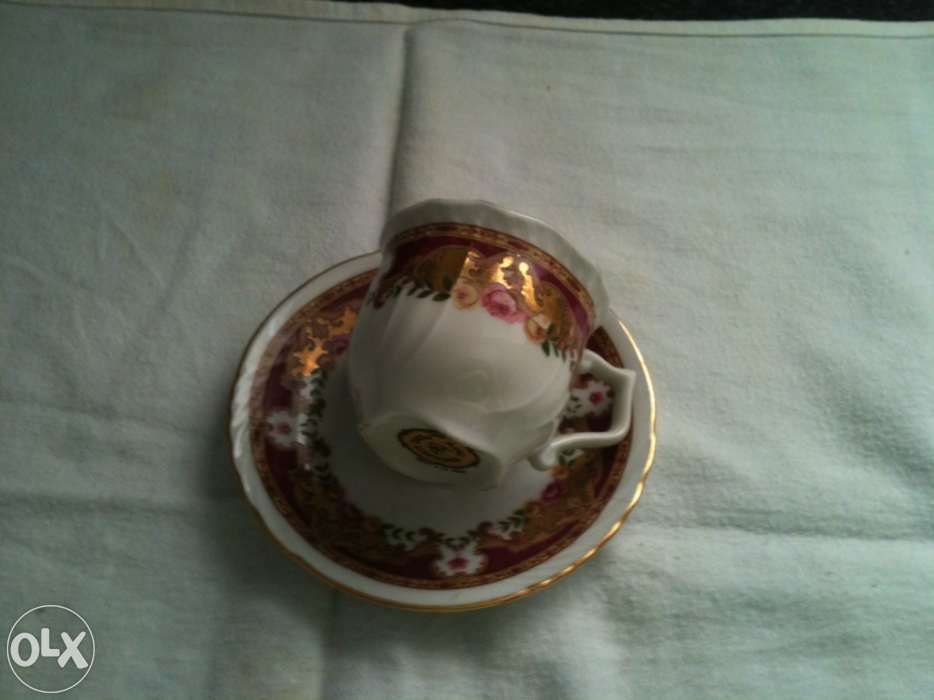 Antiguidade - Porcelana - chavena de café - Limoges