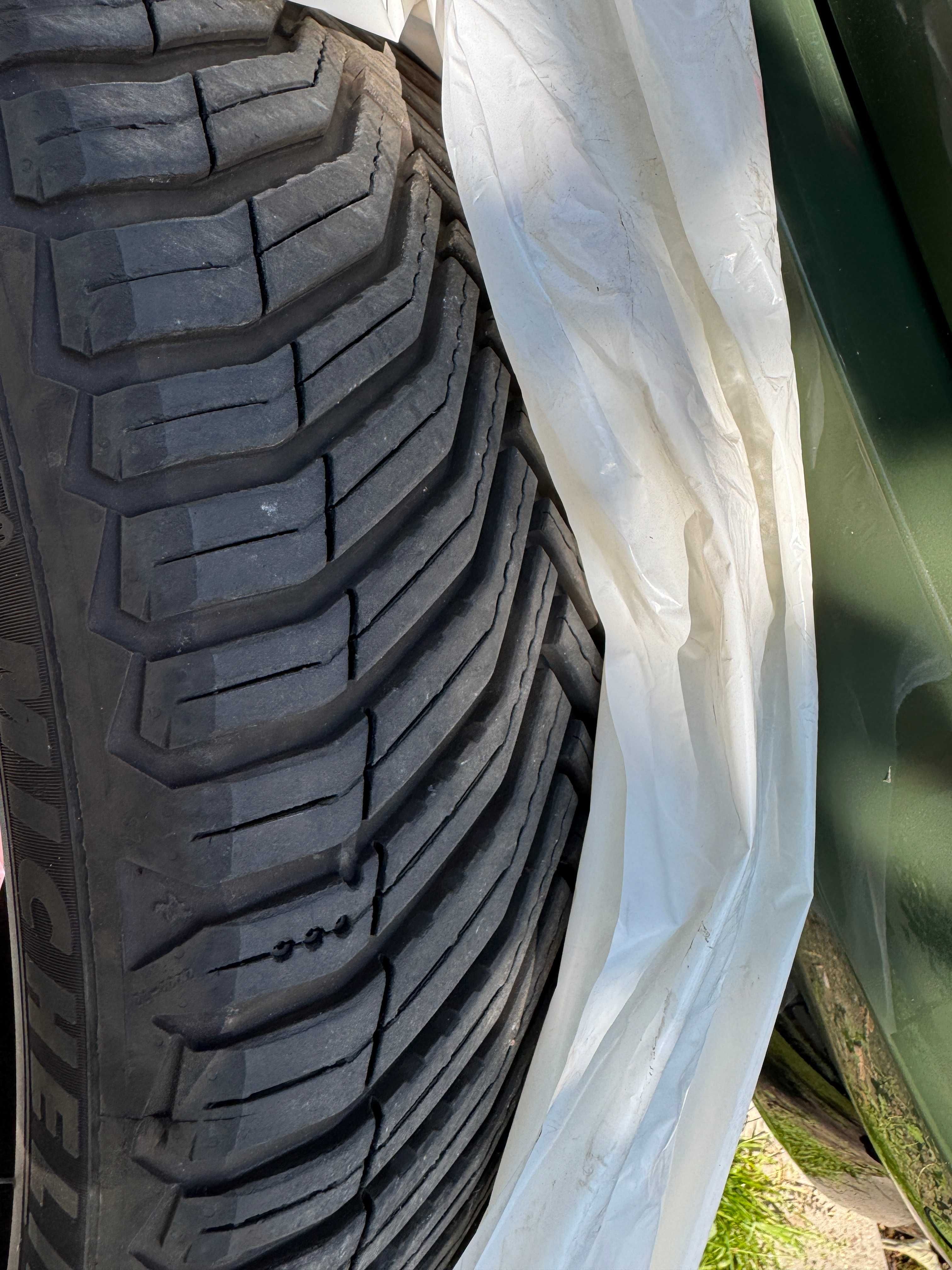 Sprzedam oponę MICHELIN Crossclimate 2 225/40R18 92Y
