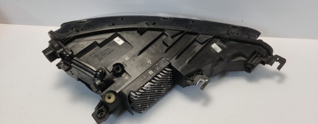 Оригинальная левая фара ауди e- tron gt rs 4j3941085