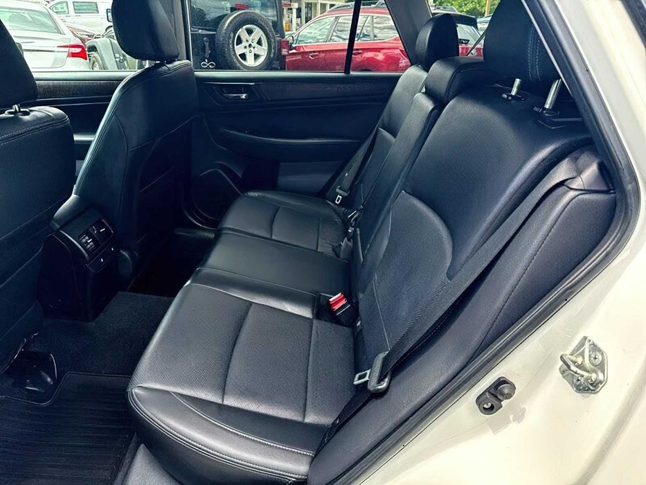 Subaru Outback      2015