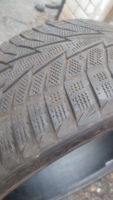 Зимние шины 235/40 R18 95T Hankook Winter i*cept IZ2 W616