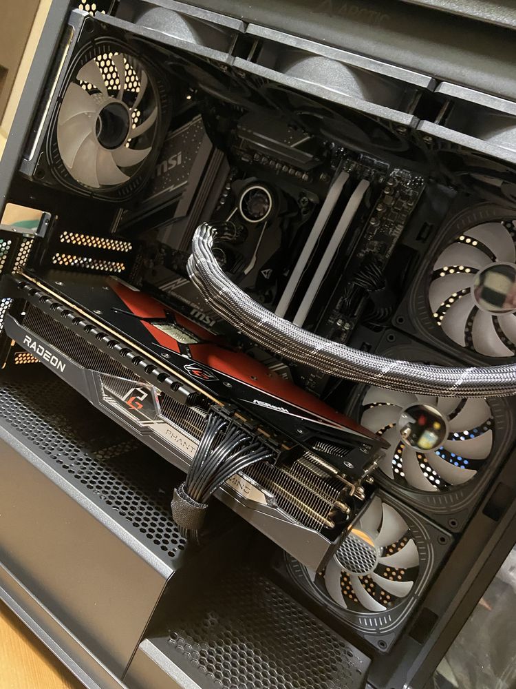 Karta graficzna ASRock Radeon RX 7900 XTX Phantom Gaming OC 24GB