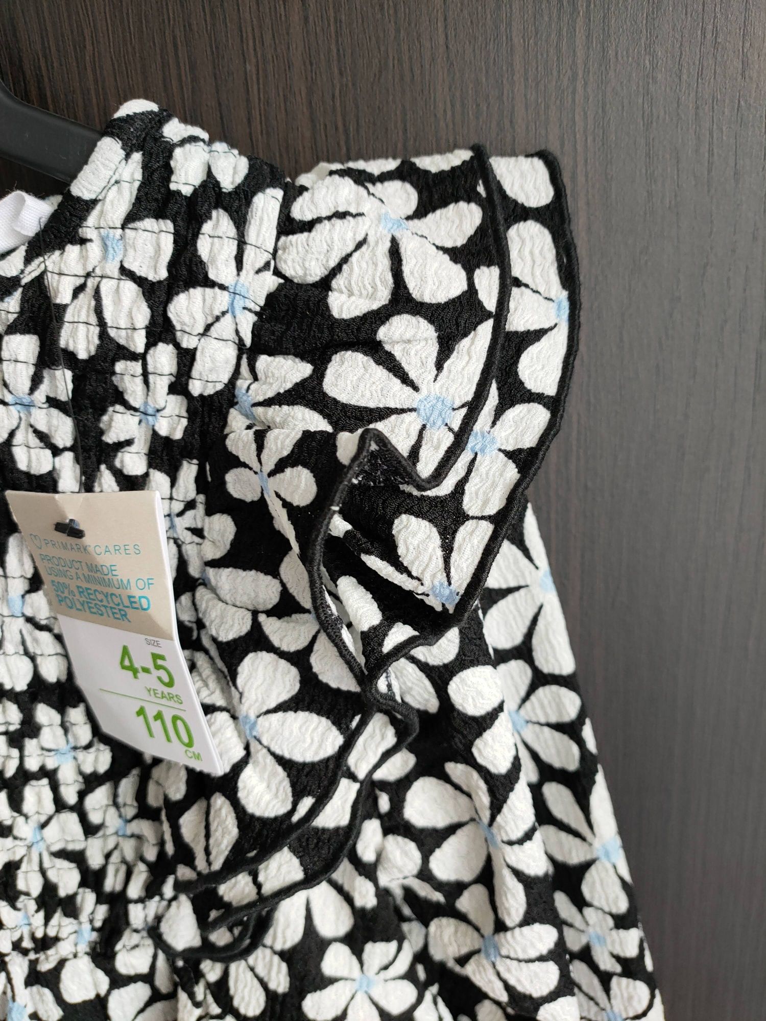 Sukienka dziewczęca roz 4/5 Primark