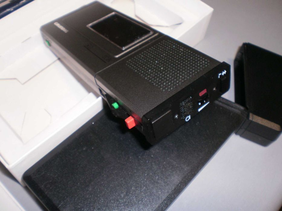 Dyktafon GRUNDIG Dh 2081 Jak nowy, wszystko w zestawie, ZOBACZ !!!