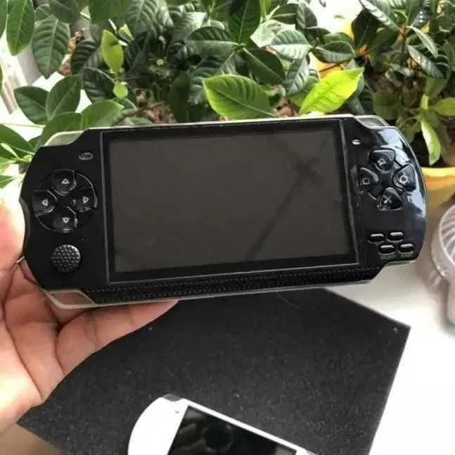 Игровая приставка консоль. Игра SONY PSP- 4.3"/ 8Gb/ 8мп/ 10 000 игр