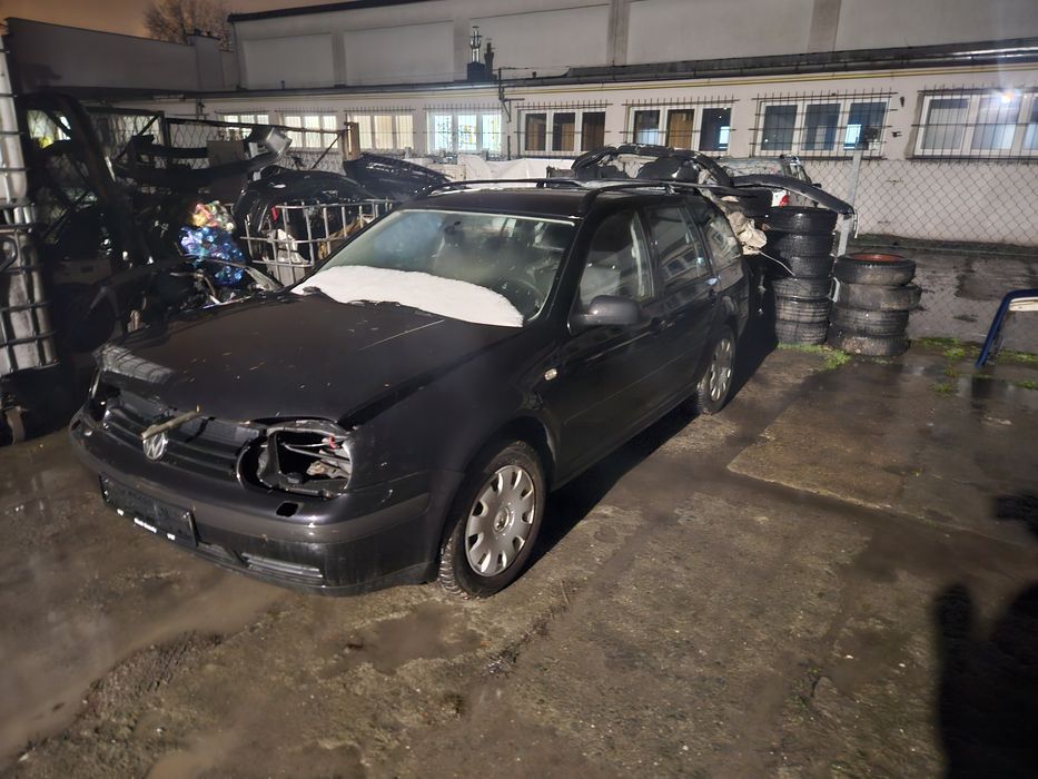 Vw Golf 4 na części czytaj opis