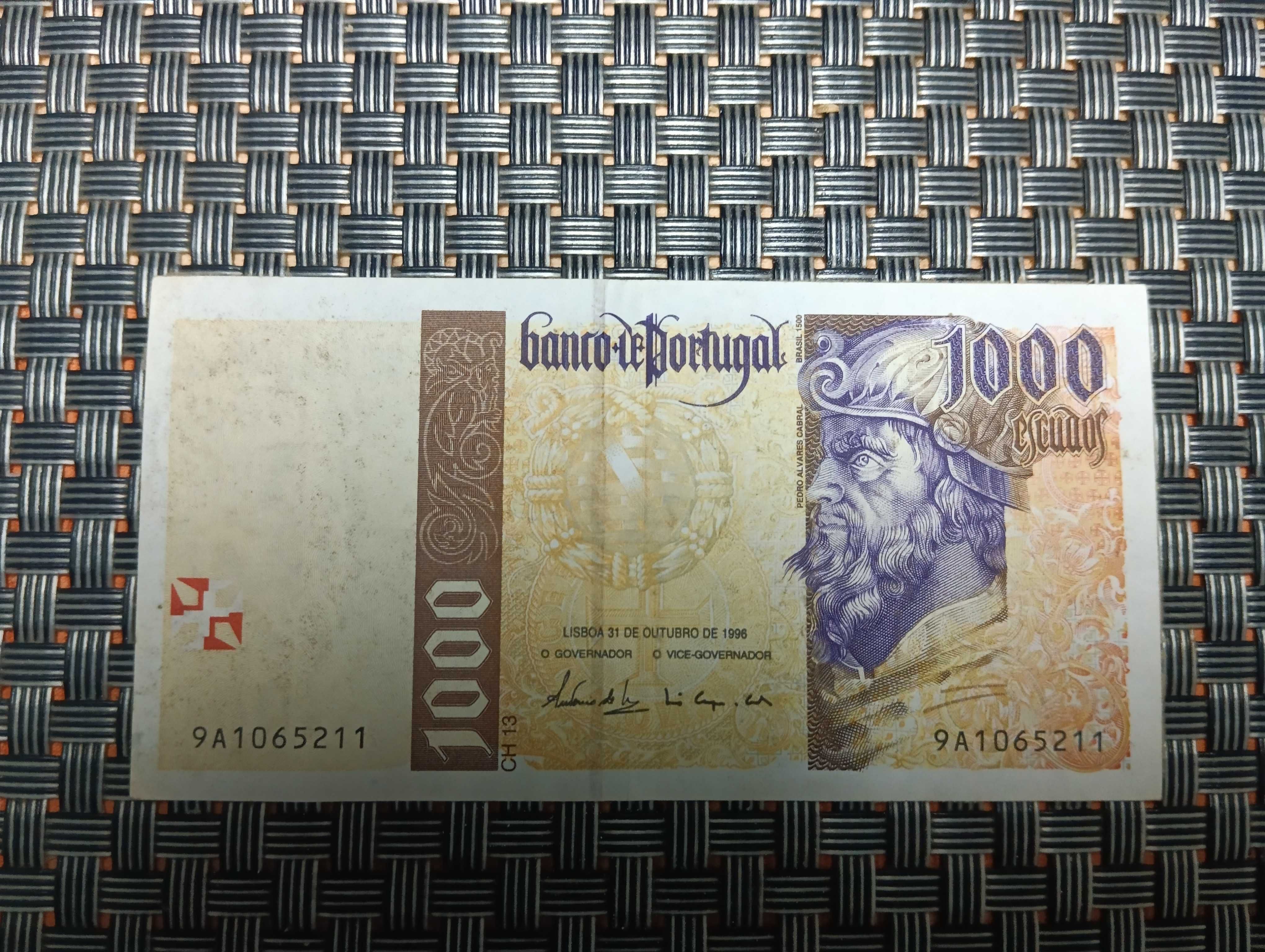 Nota de 1000, 2000 e 5000 escudos