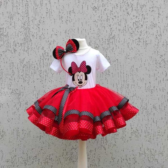 Продам костюм мики