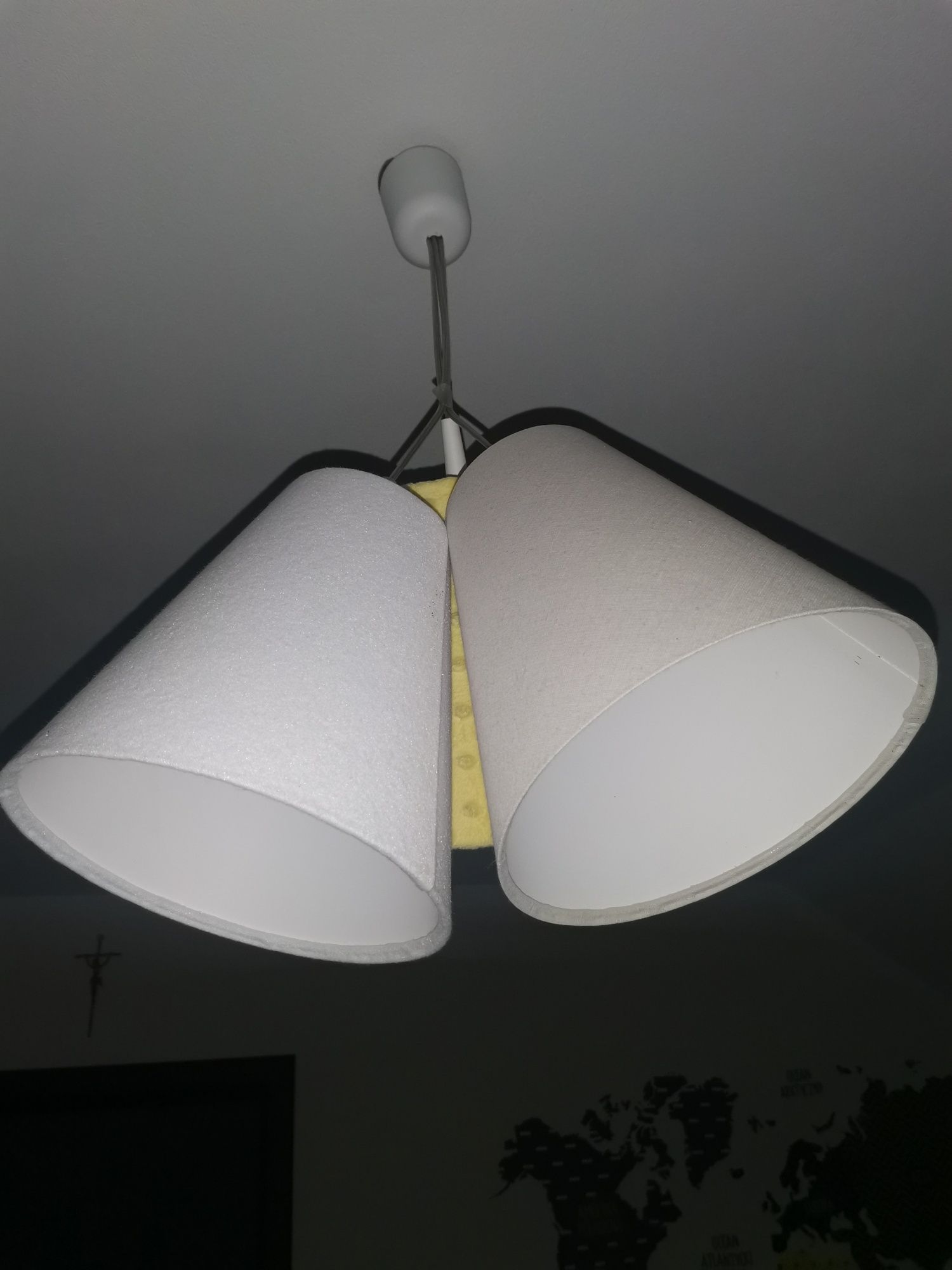 Lampa sufitowa do pokoju dziecięcego