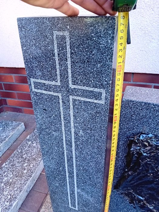 Nagrobek pomnik granitowy