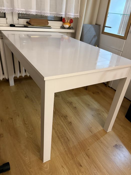 Stół rozkladany bialy