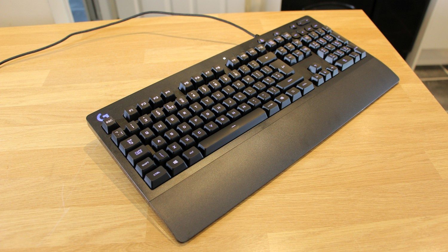 Logitech g213 Prodigy UKR