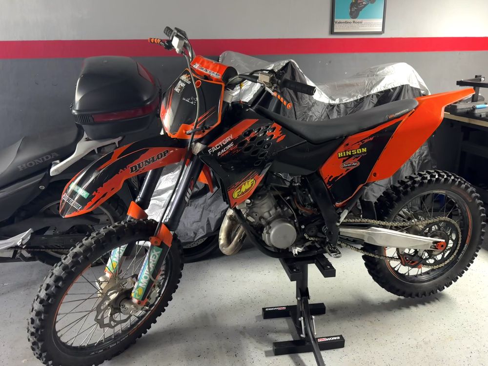 Piękny KTM SX 125 (yz rm cr kx tc)