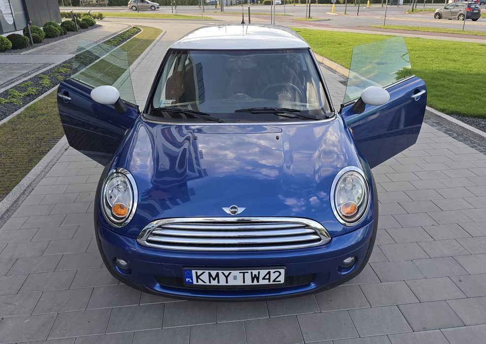 Mini Cooper dwa komplety opon, stan bardzo dobry, benzyna 1.6