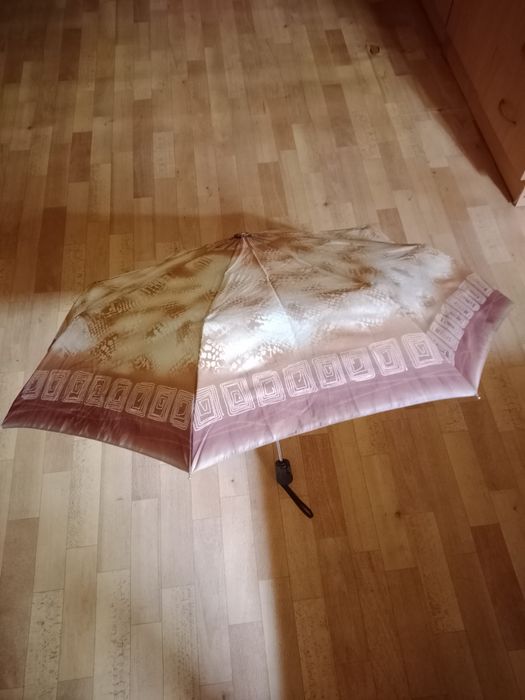Stary parasol śr. 105cm automatyczny