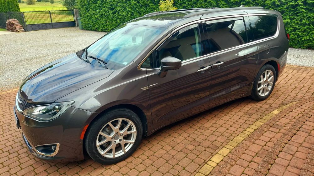 Chrysler Pacifica Chrysler Pacifica Touring L Plus 2019 PIEKNA