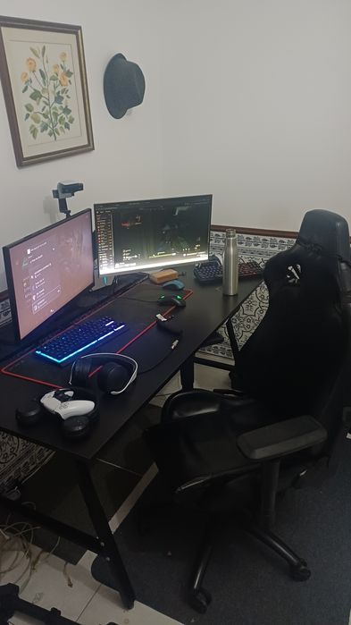 Mesa gaming + cadeira astral gaming