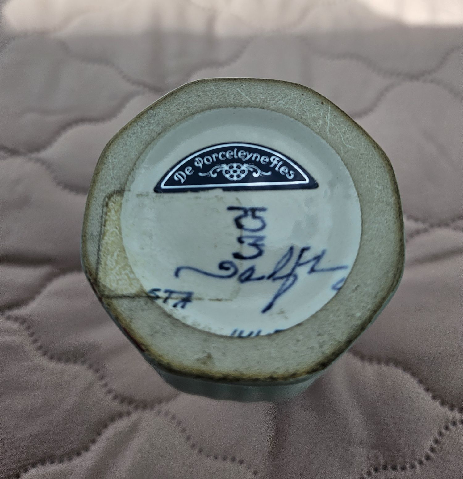 Porcelana Fles (Royal Delft) Delft niebieski mały wazon (1965)Holandia