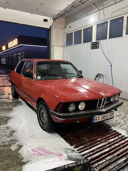 Продам BMW E21 323