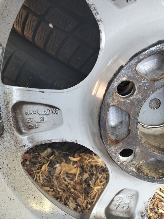 Jantes e pneus 16 como novas