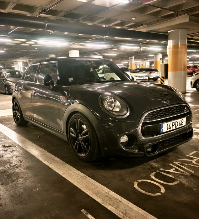 MINI Cooper S F55 2.0 Turbo – Nacional, com 99.000km