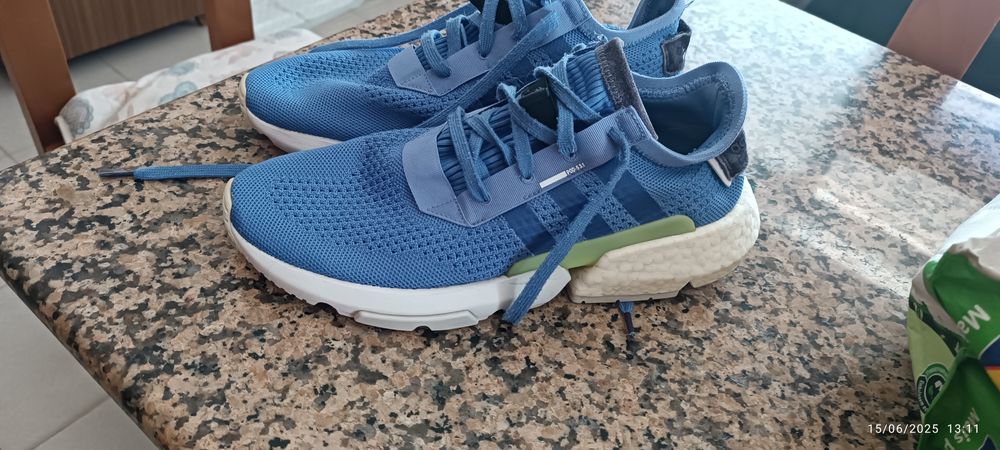 Tênis adidas 44.5