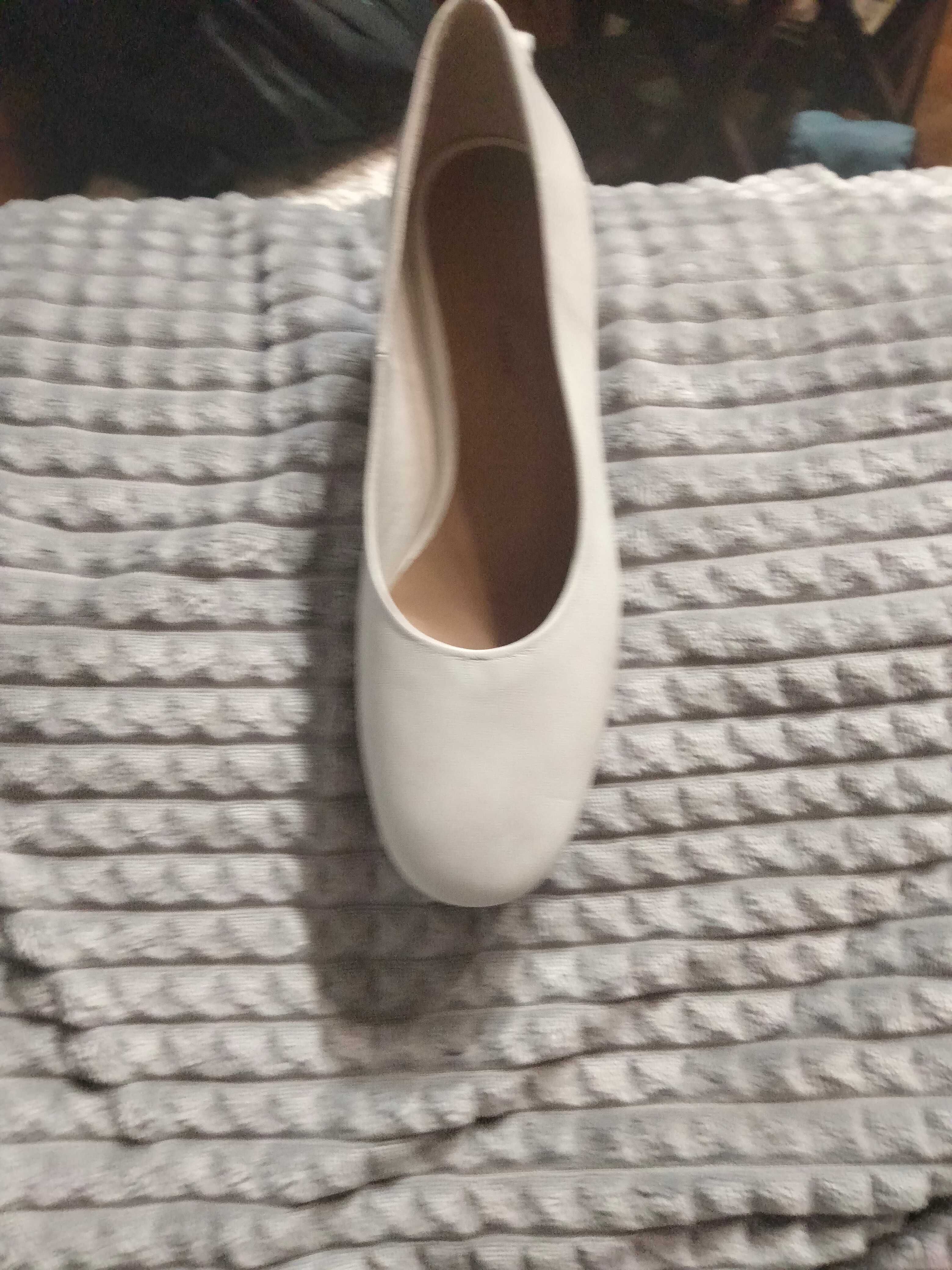 Sapatos pele zara woman