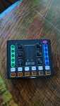 Konsola DJ, mixer, karta muzyczna, smartphone, pc