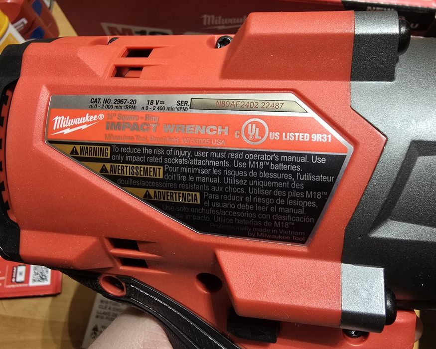 Milwaukee m18 2967-20 квадрат 1/2 крутний момент 2200нм .