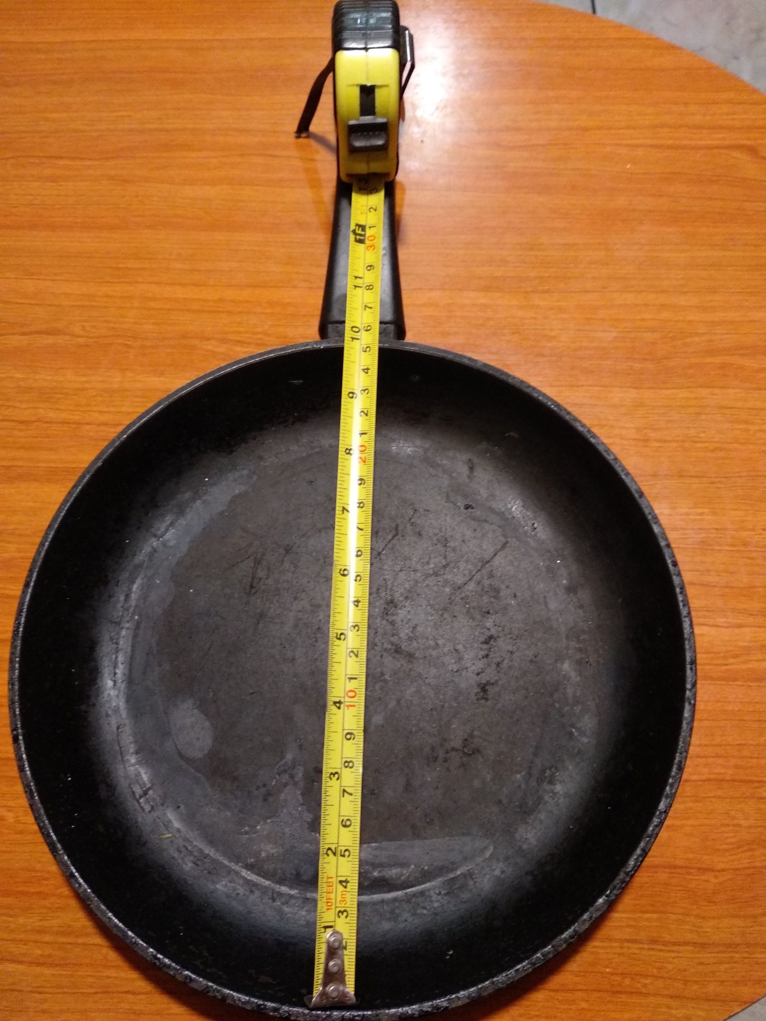 Продаю сковорідку 26 см