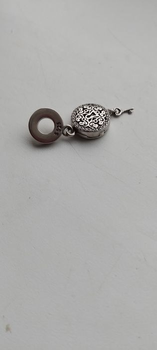 Бусина шарм серебро Пандора