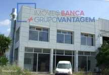 Excelente armazém com 1080m2 situado na Estrada Nacional EN4, na sa...