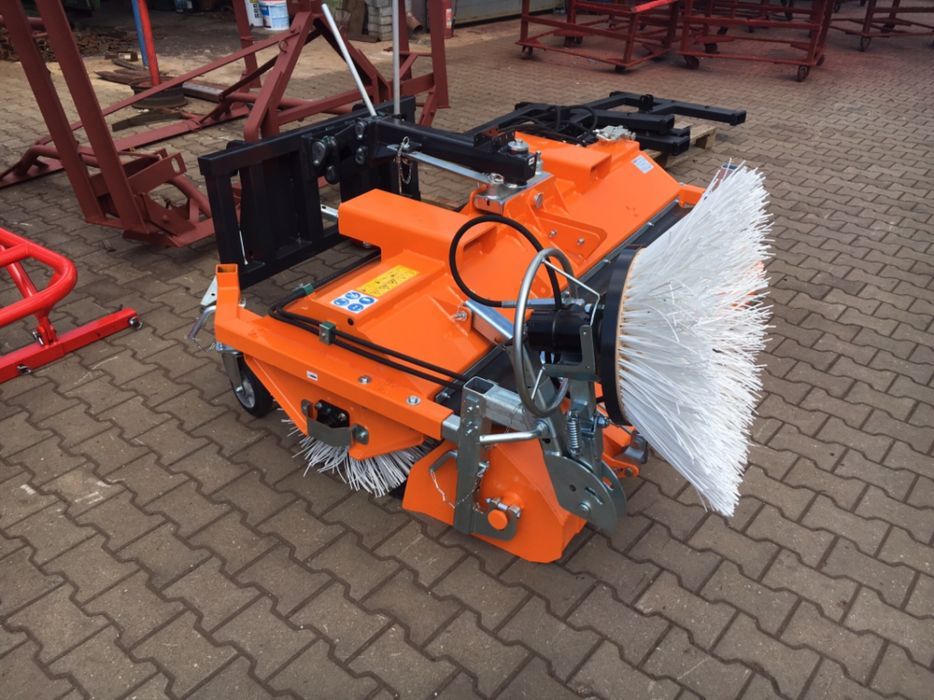 ZAMIATARKA tuz tur JCB euro CAT Ładowacz