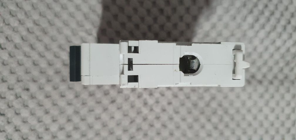 Wyłącznik Nadprądowy Merlin Gerin C60N 1P C 20A