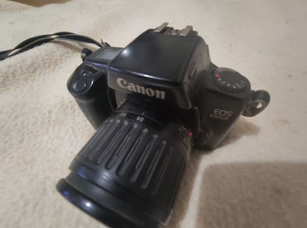 Câmara fotográfica Canon EOS 1000F