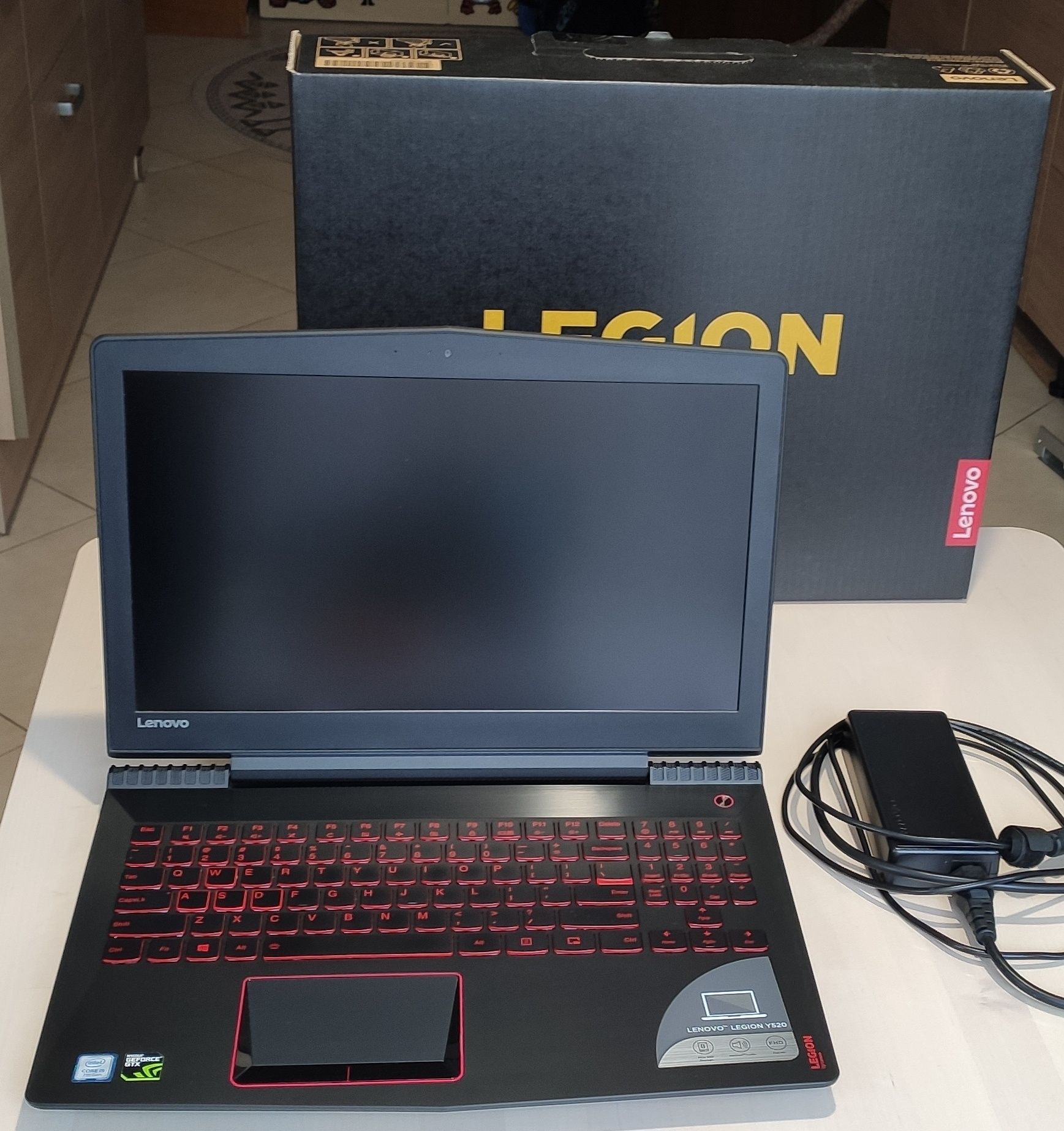 Laptop Lenovo Legion Y520 Intel Core i5 16GB / 256 GB / GTX 1050