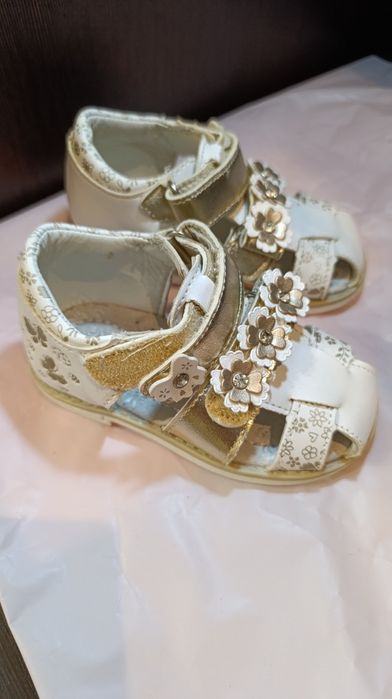 Босоніжки дитячі р.20