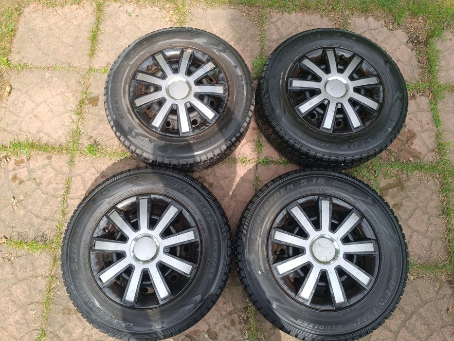 Felgi z oponami 215/70 R16 + kołpaki