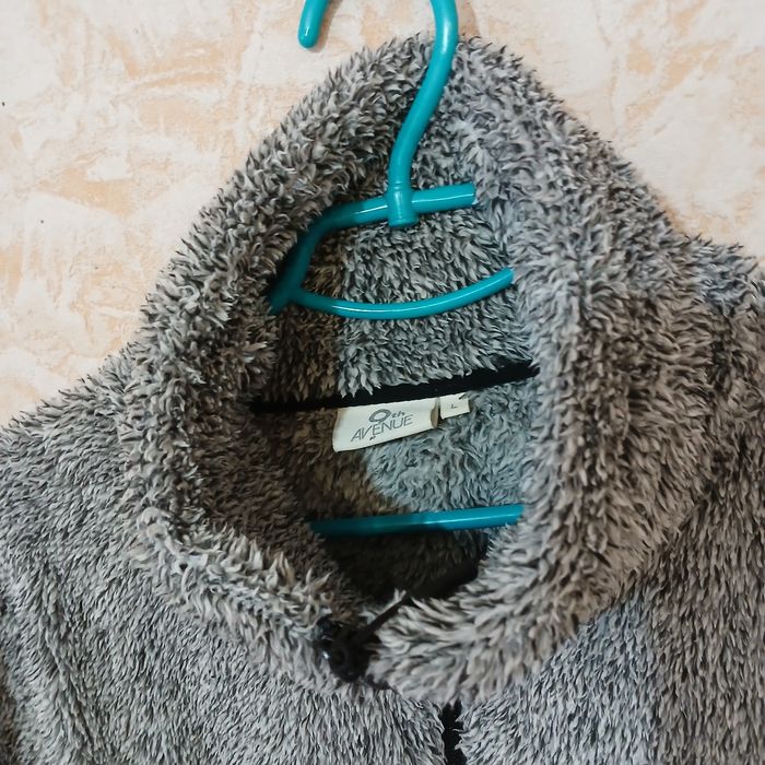 Дуже тепла кофта зипка меховушка. Размер L