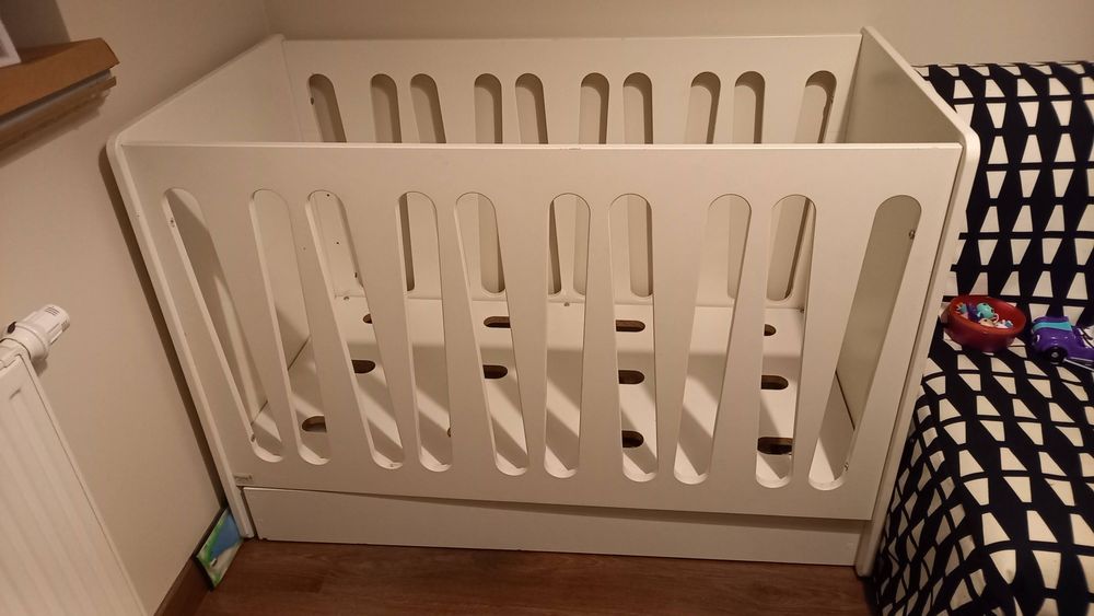 Łóżeczko niemowlece tapczanik 2w1