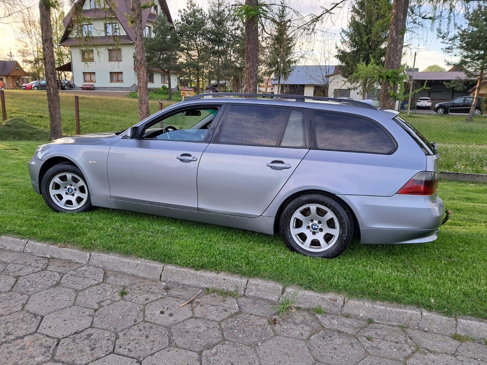 BMW Seria 5 E61 3.0 218 KM