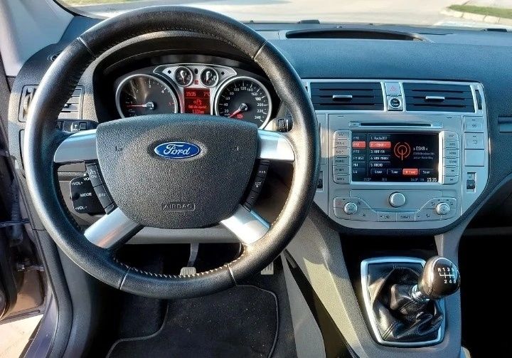 Продам Ford Kuga 2012