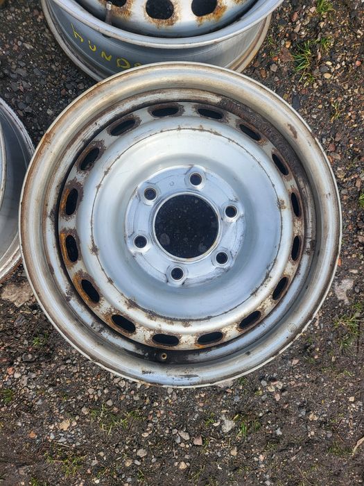 Felgi 16 Hyundai H1 TRAVELLER CARGO H300 Mitsubishi Kia 6x139,7 ET56