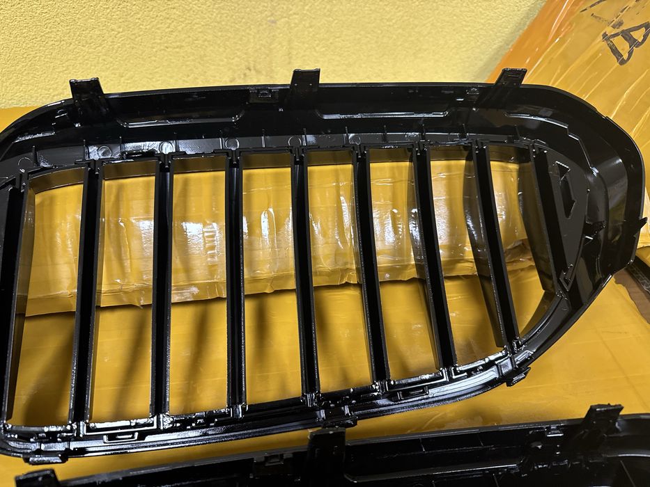 Решітка радіатора ноздрі БМВ 5 BMW 5 G30 G31 2018-2020 чорний глянець