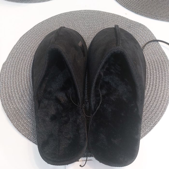 Nowe kapcie męskie czarne slippers czarne eloy 42-43, uk 8-9