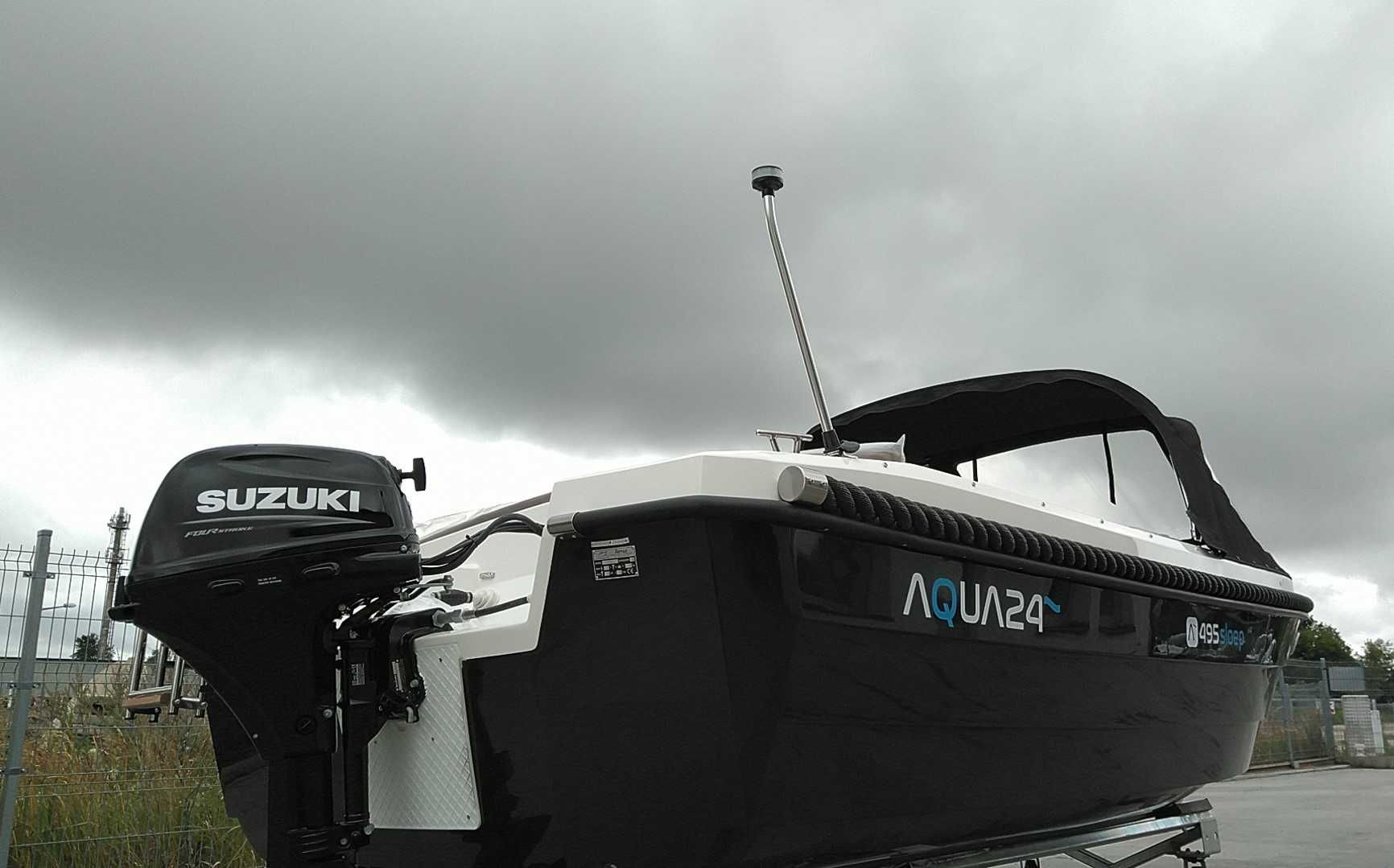Nowa łódź motorowa AQUA24 495/490