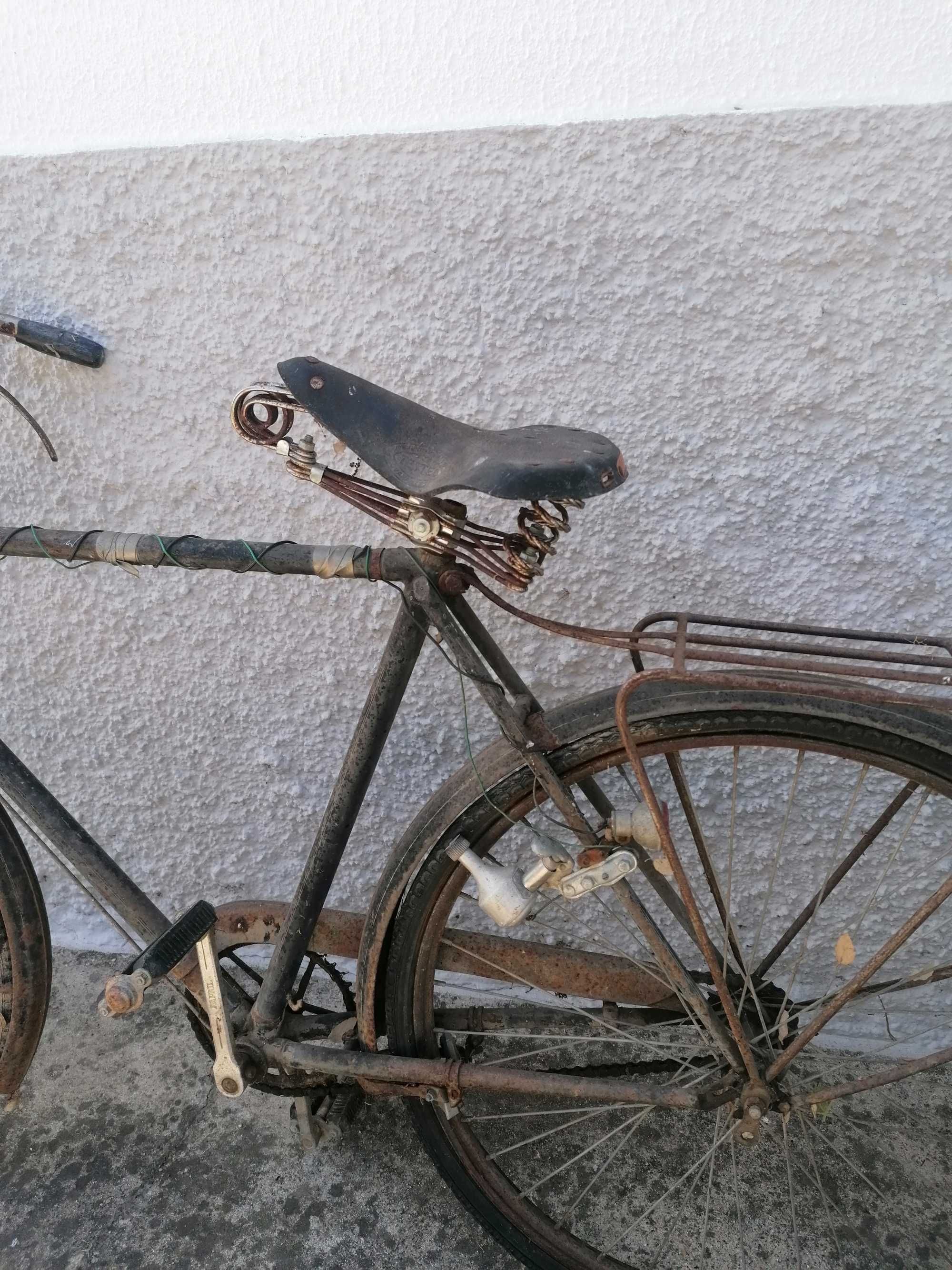Bicicleta vintage para restauro