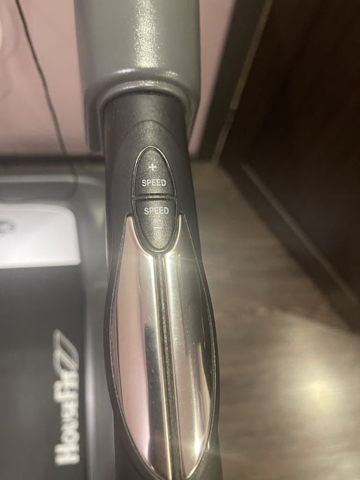 Продам бегову дорожку House Fit НТ 9166 Е