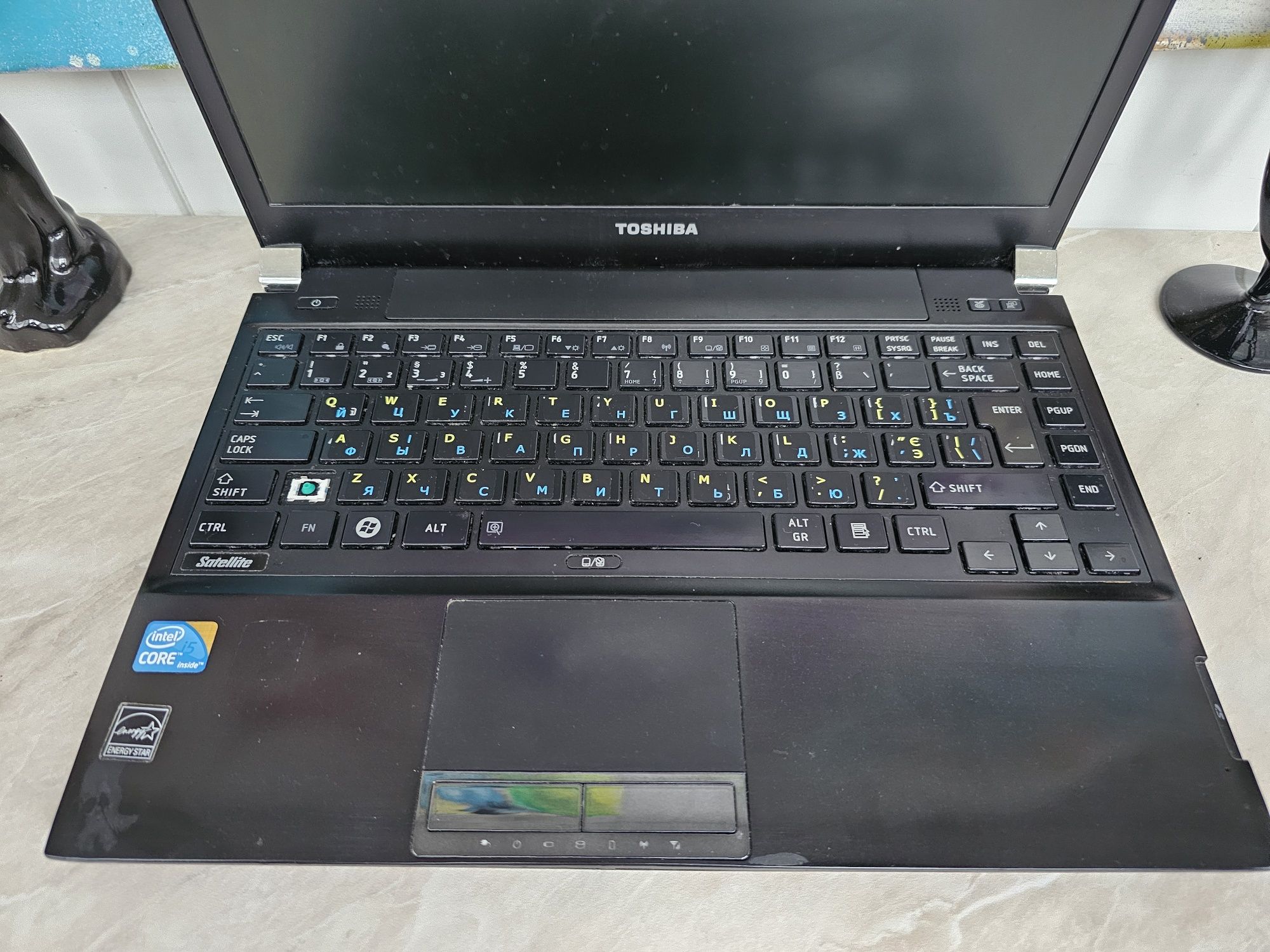 Ноутбук Toshiba R630